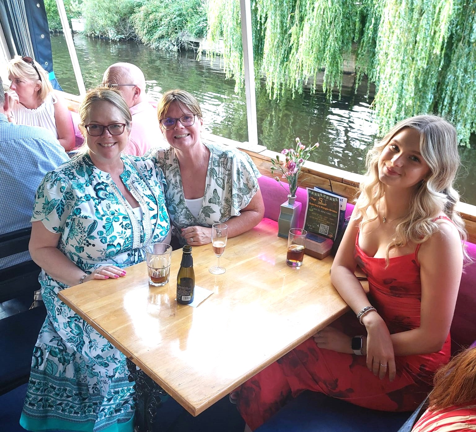 Sarah_Tennant_Kirsty_Smallman_and_Hannah_Taylor.jpg